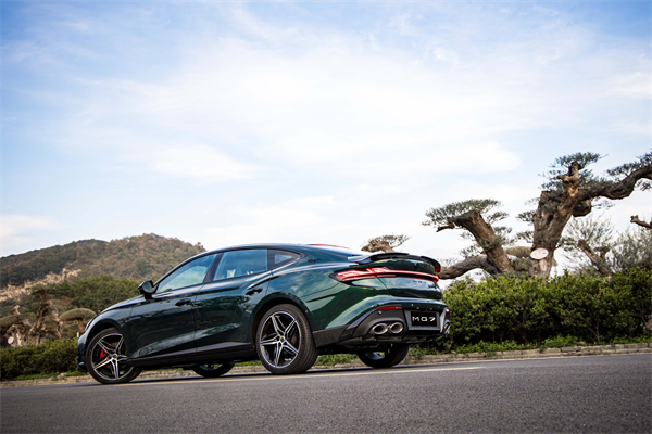 B级运动轿车新标杆来了，MG7 2025款智能登场，限时一口价11.29万元起