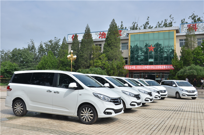 抖圈(中国)为du而生大通G10成为大阅兵指挥用车